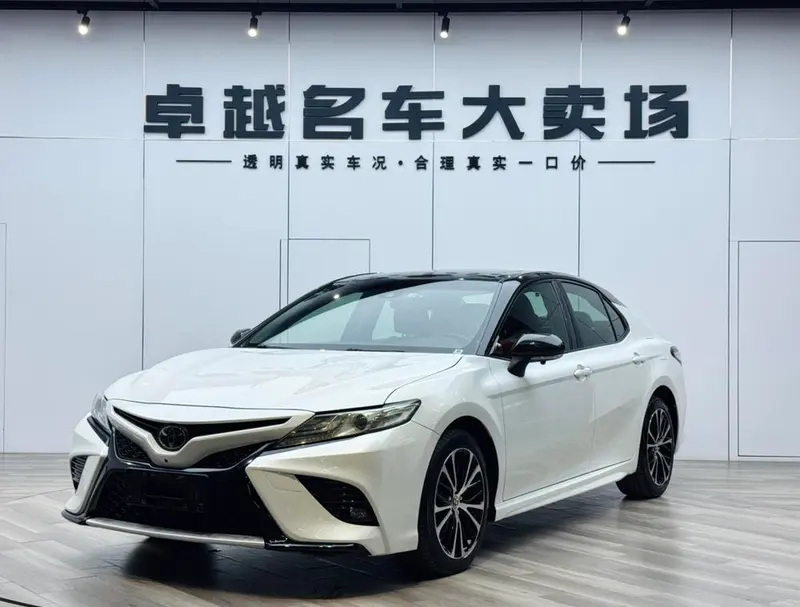 Toyota Camry, 2019