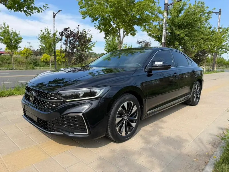 Volkswagen Passat, 2023