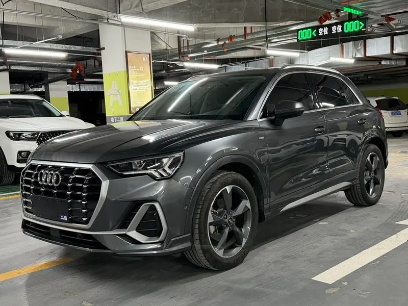 Audi Q3, 2022