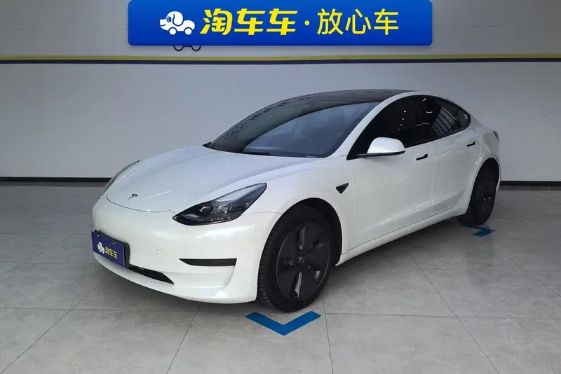 Tesla Model 3, 2022