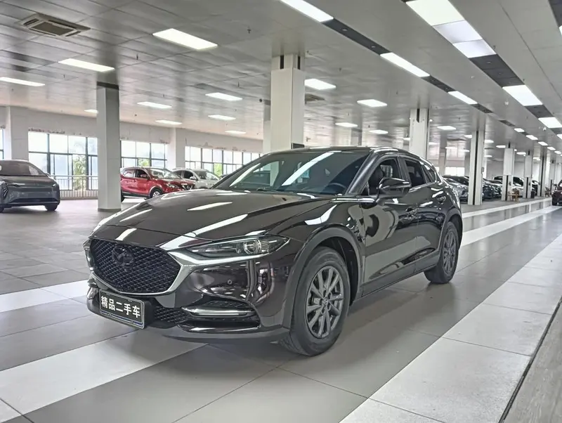 Mazda CX-4, 2021