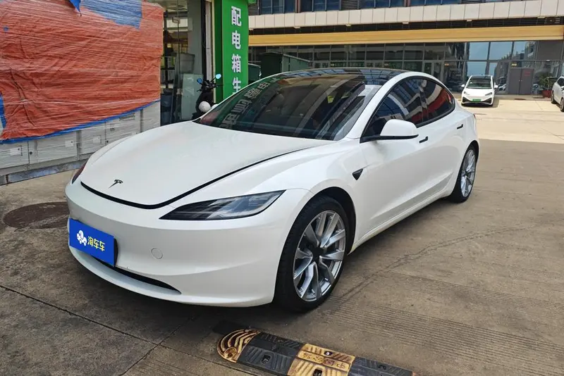 Tesla Model 3, 2023