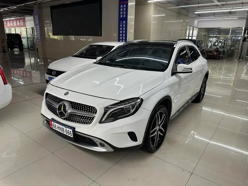 Mercedes-Benz GLA, 2016