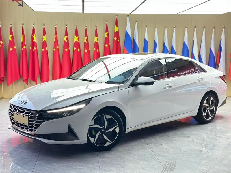 Hyundai Elantra, 2021
