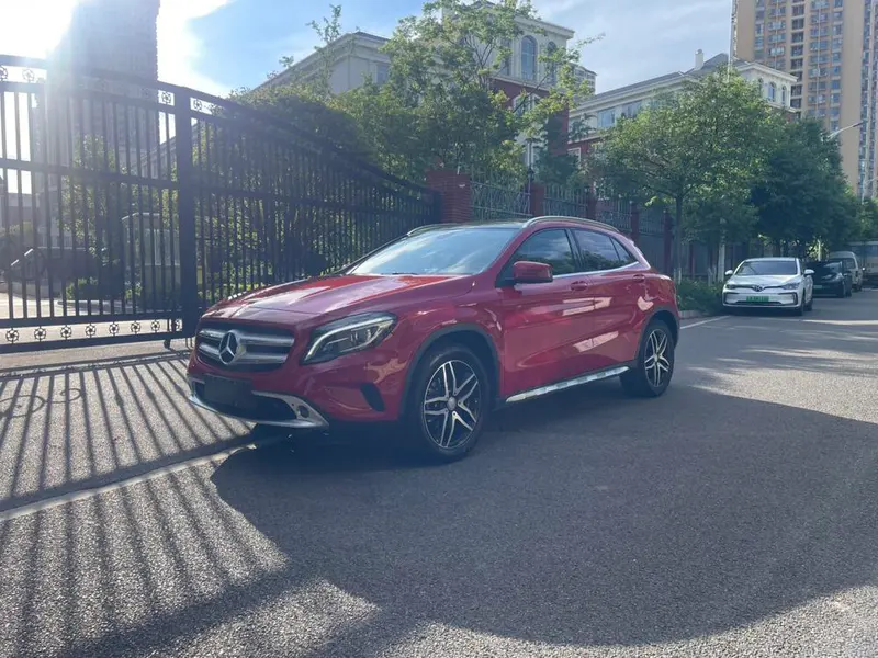 Mercedes-Benz GLA, 2016