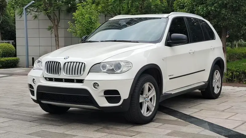 BMW X5 (Import), 2013
