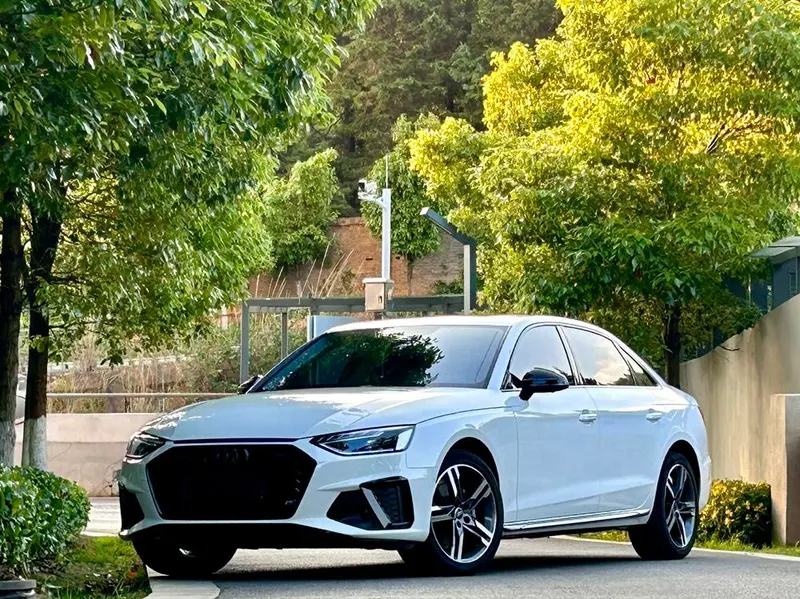 Audi A4L, 2022