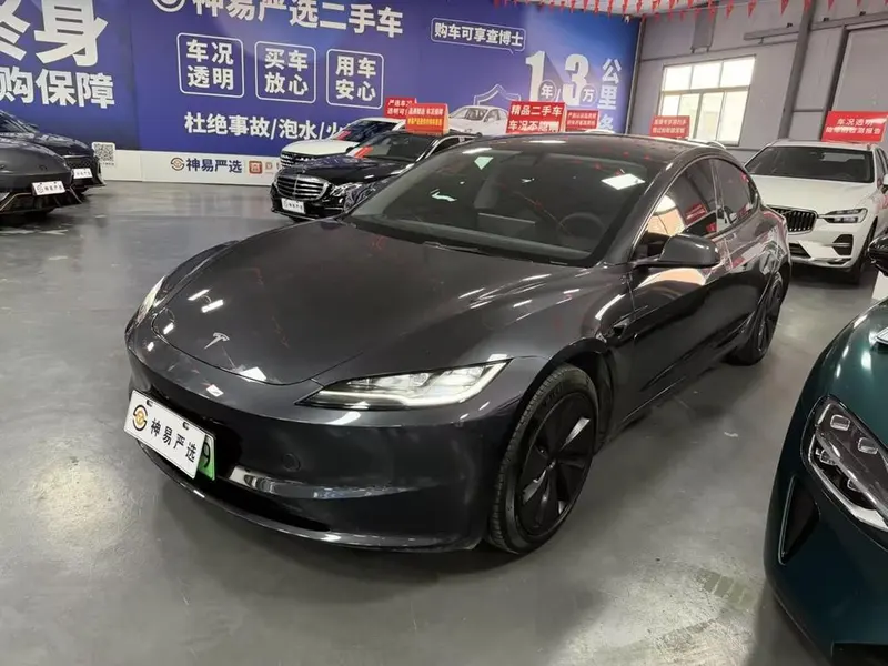 Tesla Model 3, 2023