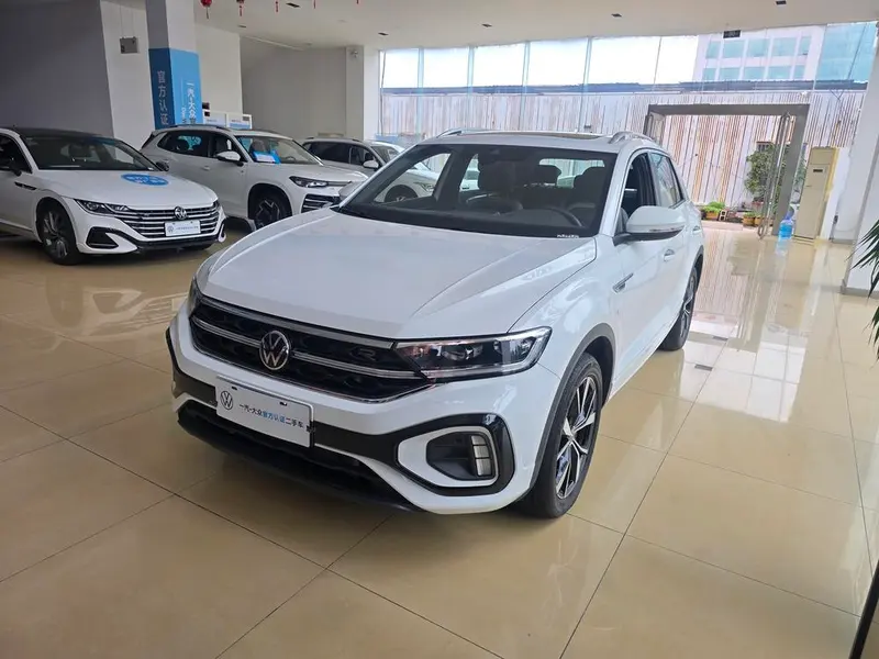 Volkswagen T-Roc, 2025