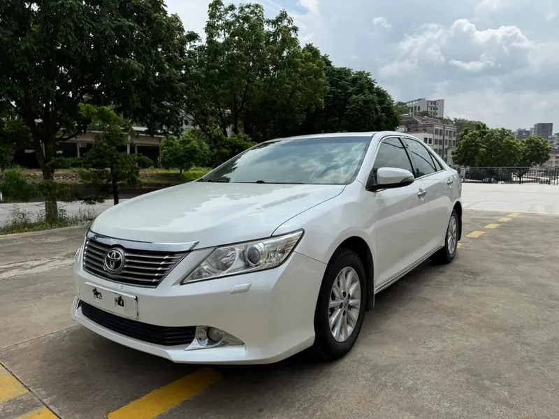 Toyota Camry, 2012