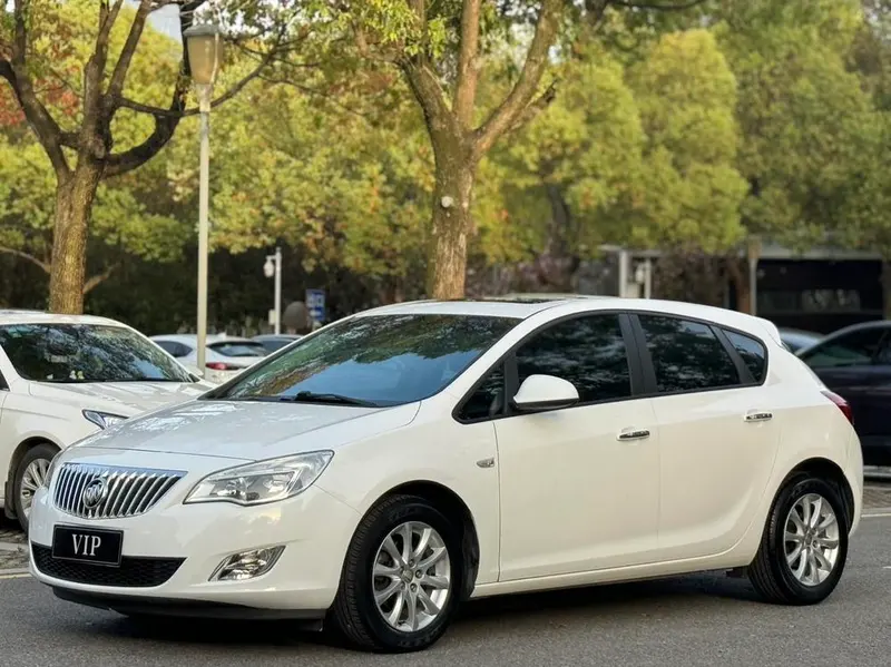 Buick Excelle, 2014
