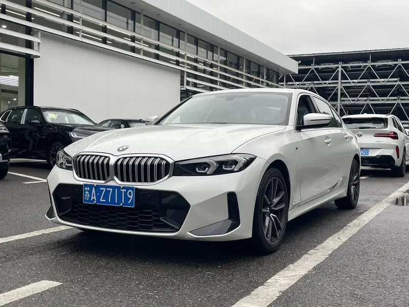 BMW 3-Series, 2023