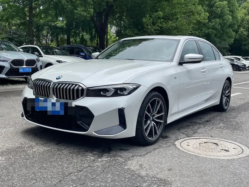 BMW 3-Series, 2023