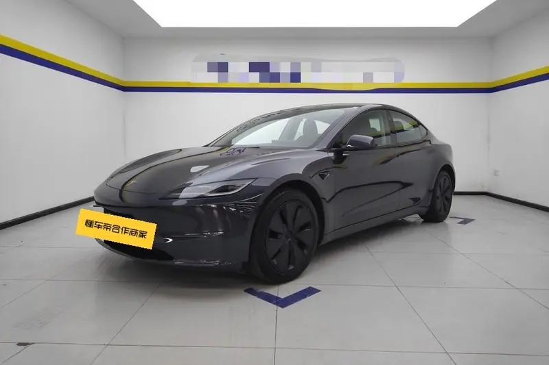 Tesla Model 3, 2025
