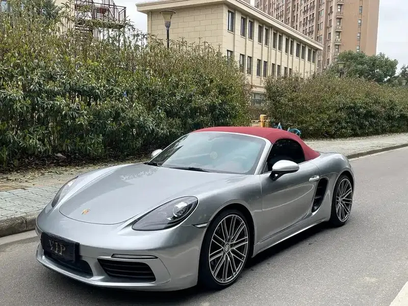 Porsche 718, 2016