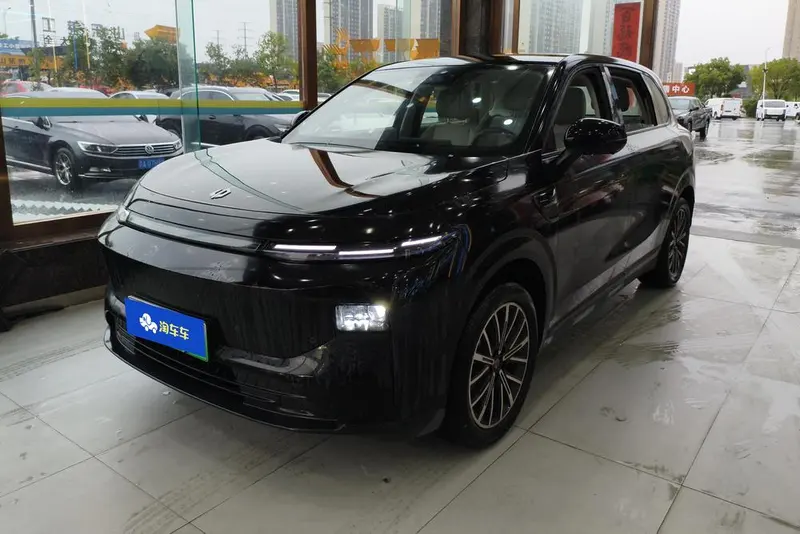 Leapmotor B10, 2025