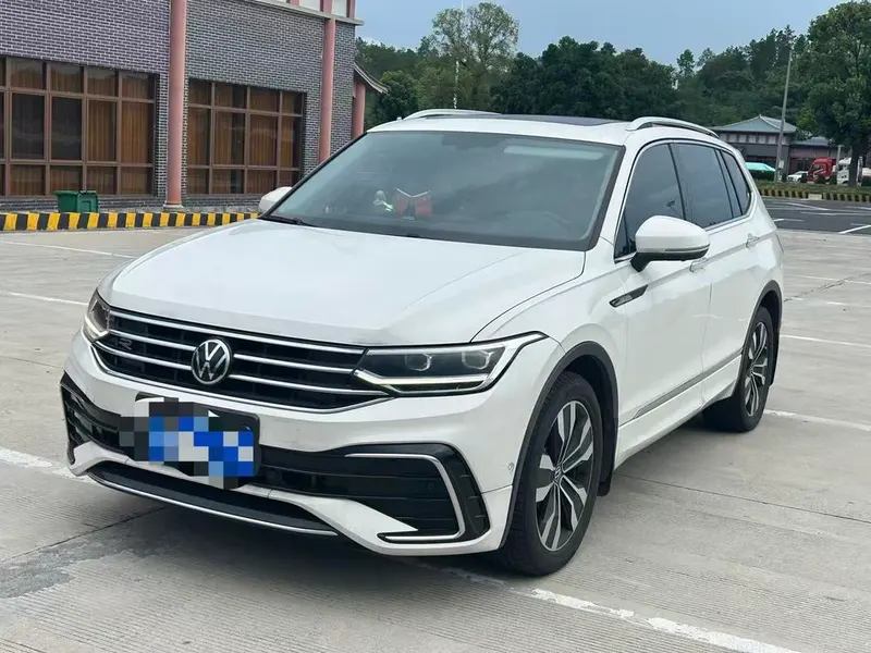 Volkswagen Tiguan L, 2022