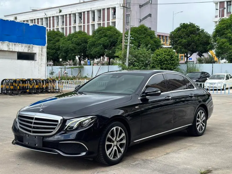 Mercedes-Benz E-Class, 2016