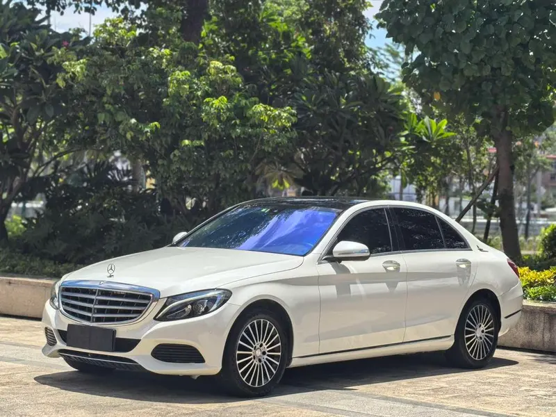 Mercedes-Benz C-Class, 2015