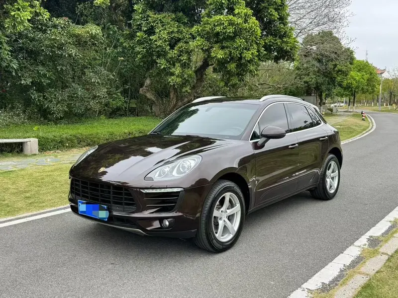 Porsche Macan, 2014