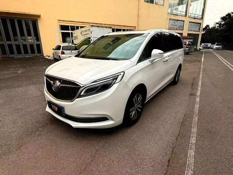 Buick GL8, 2017