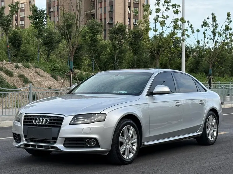 Audi A4L, 2010