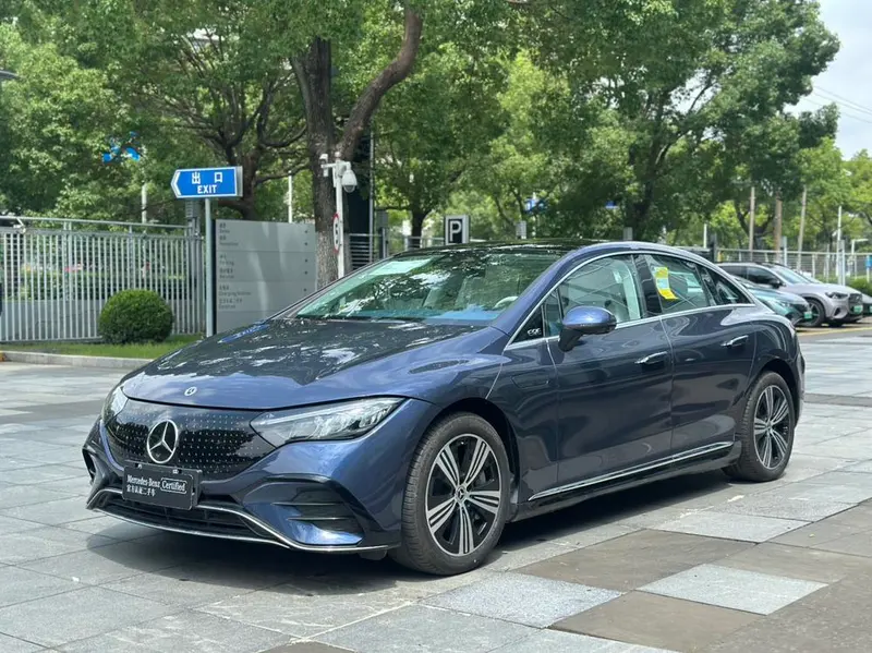 Mercedes-Benz EQE, 2025