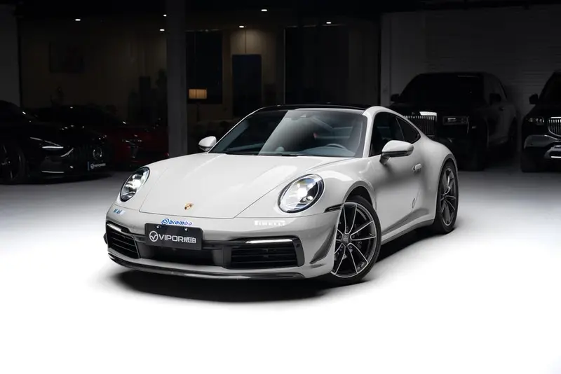 Porsche 911, 2023
