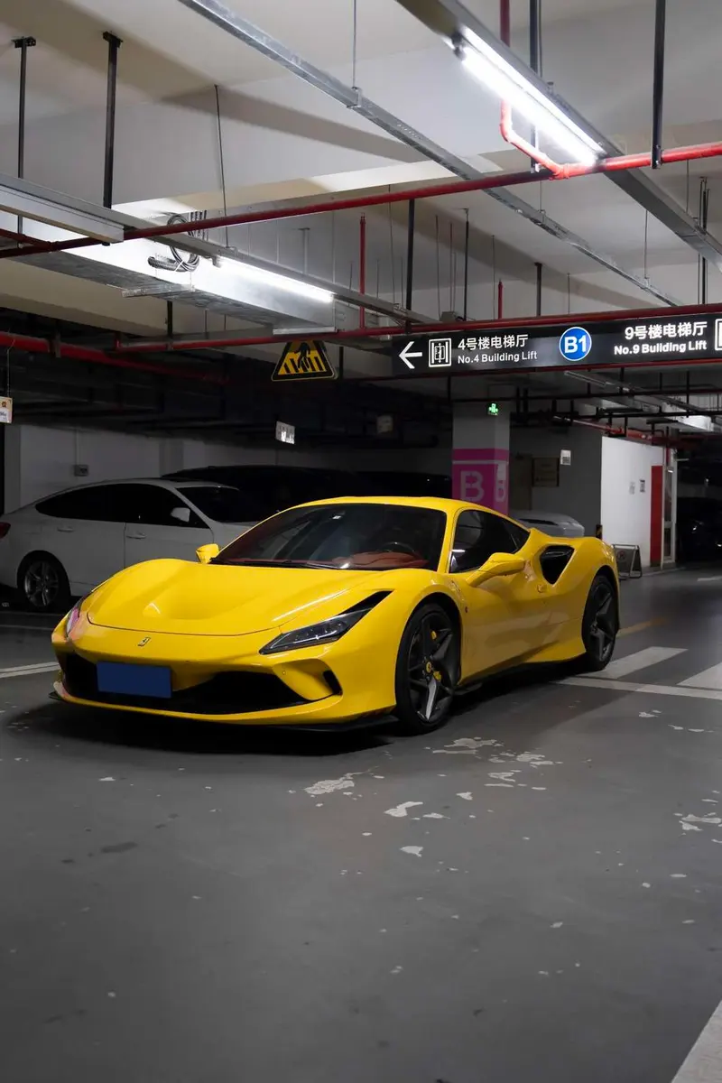 Ferrari F8, 2019