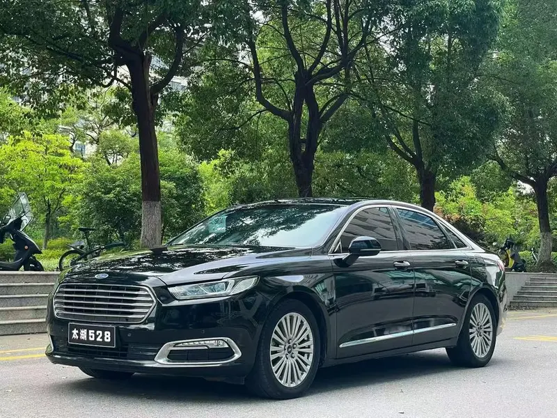 Ford Taurus, 2017