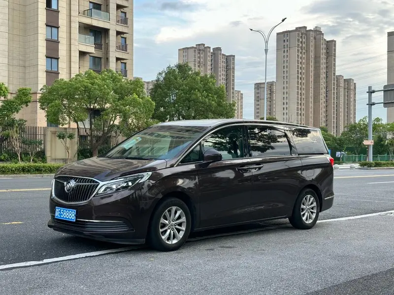 Buick GL8, 2018