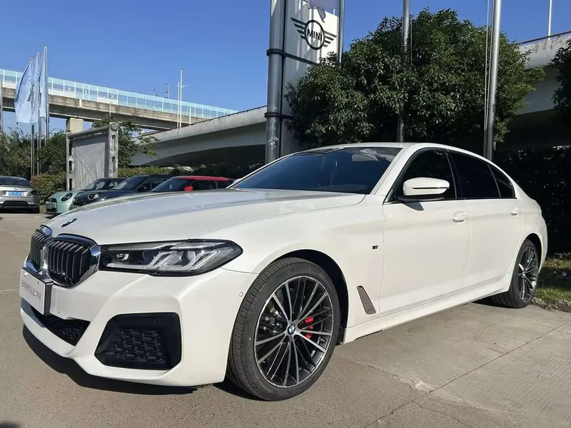 BMW 5-Series, 2021