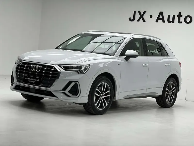 Audi Q3, 2022