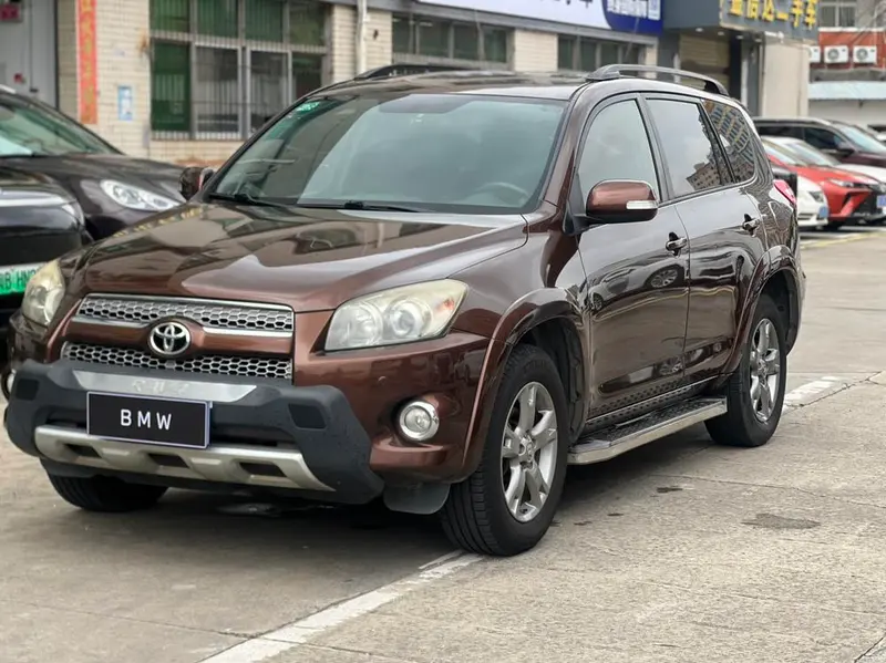 Toyota RAV4, 2013