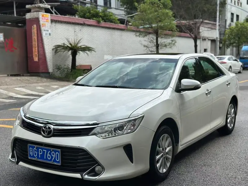 Toyota Camry, 2016