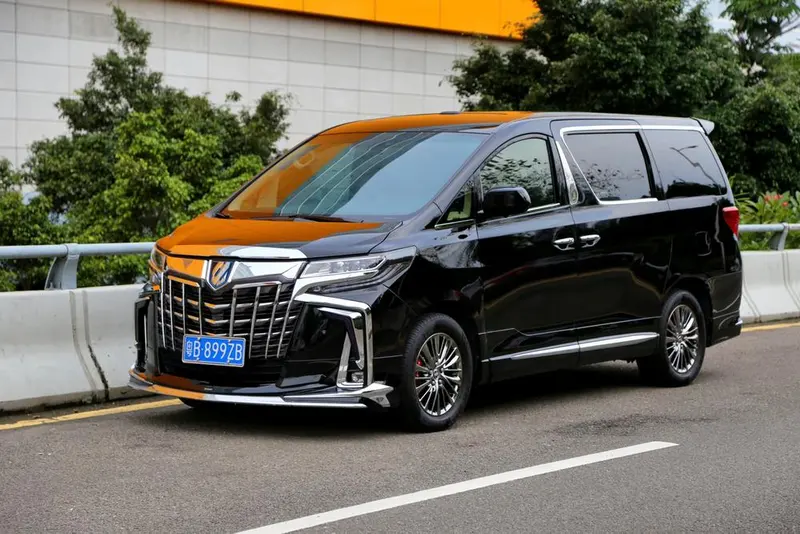 Toyota Alphard, 2012