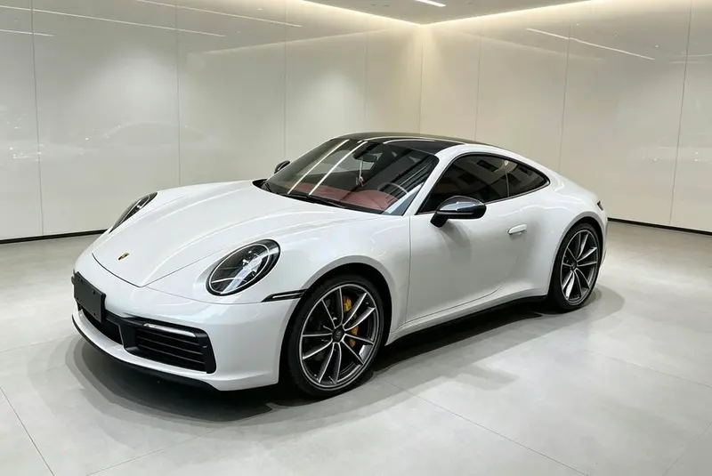 Porsche 911, 2022