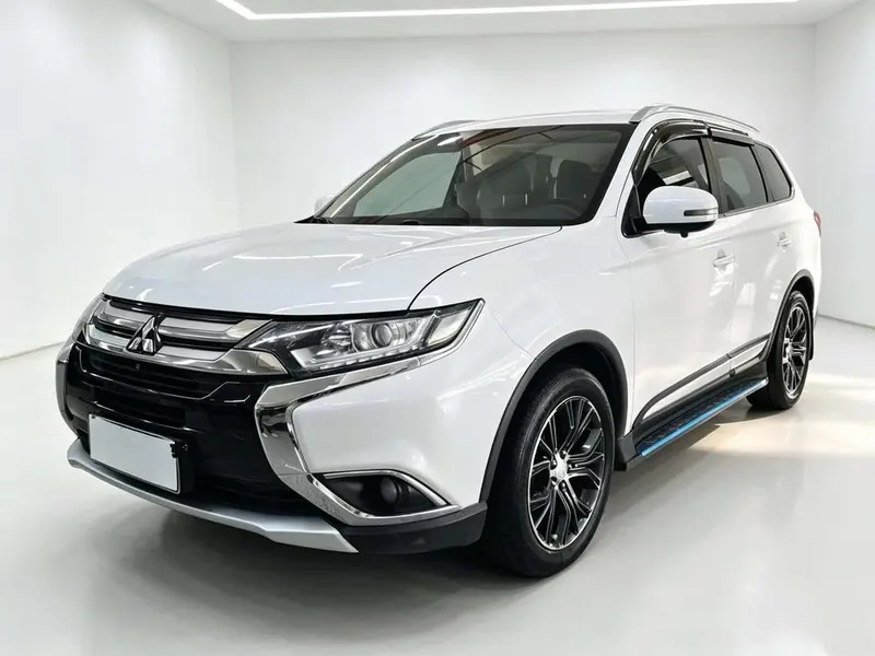 Mitsubishi Outlander, 2018