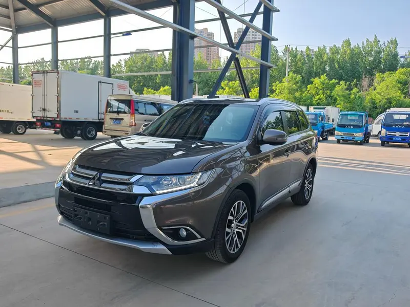 Mitsubishi Outlander, 2018