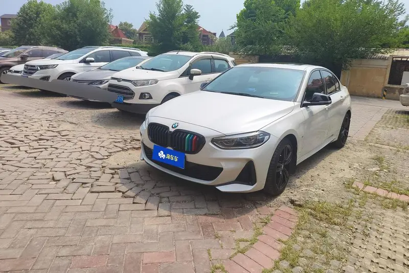 BMW 1-Series, 2023