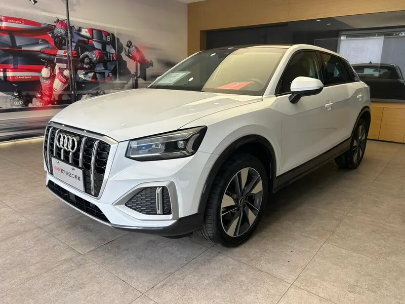Audi Q2L, 2024