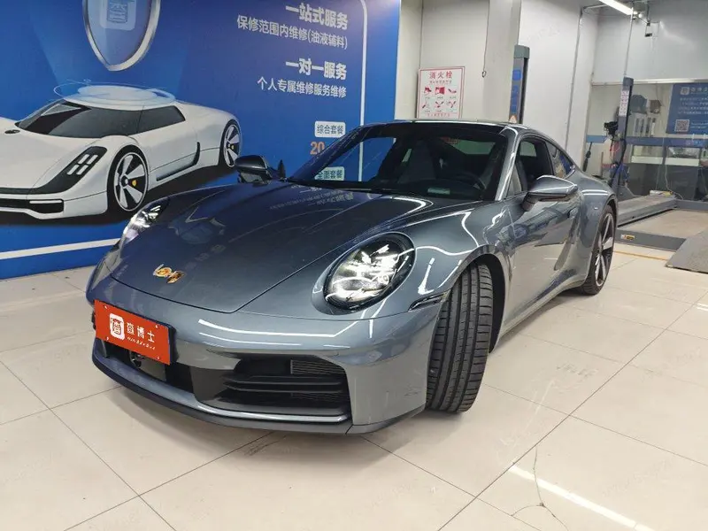 Porsche 911, 2025