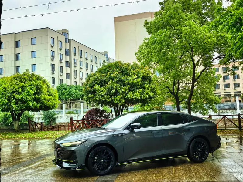Changan UNI-V, 2022