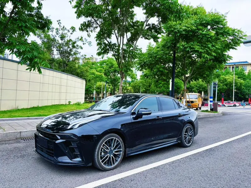 Lynk & Co 03, 2025