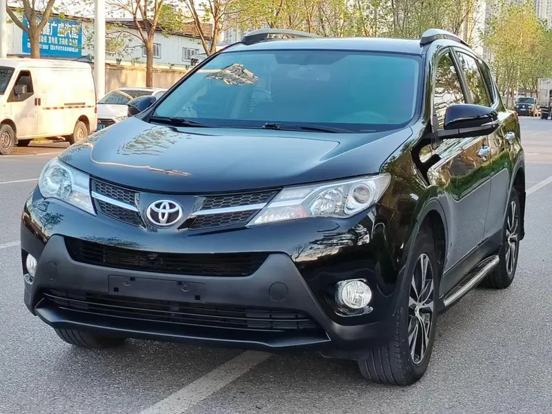 Toyota RAV4, 2015
