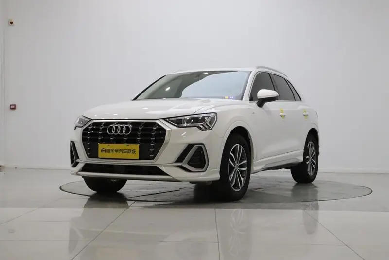 Audi Q3, 2021