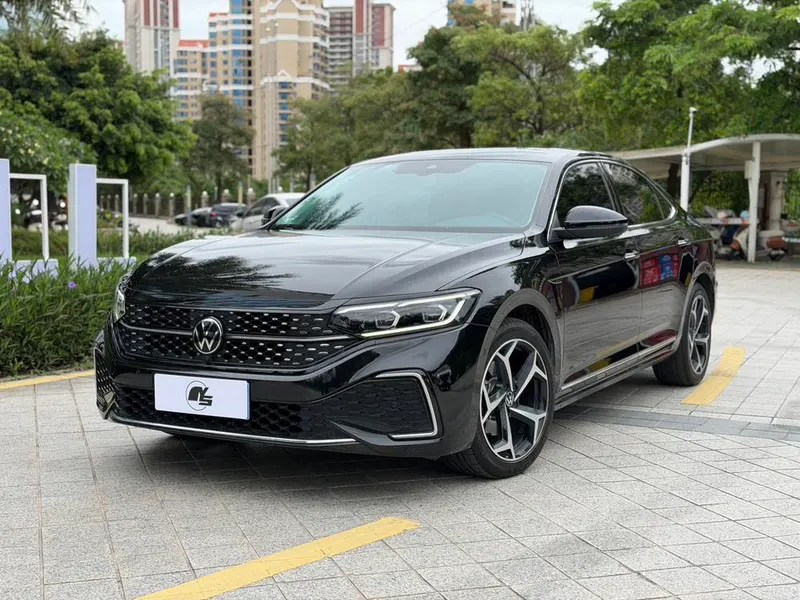 Volkswagen Passat, 2023