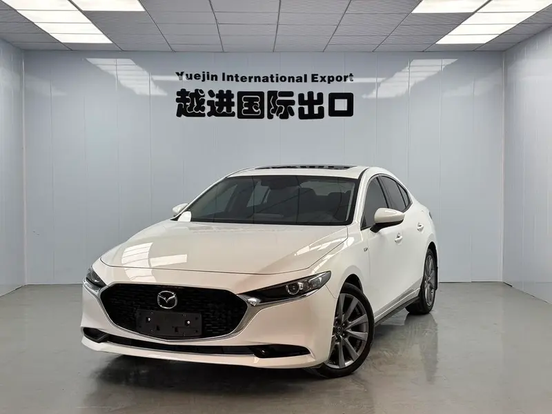 Mazda 3 Axela, 2022