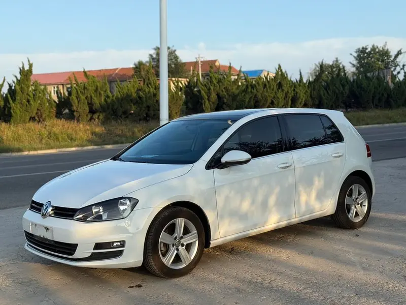 Volkswagen Golf, 2015
