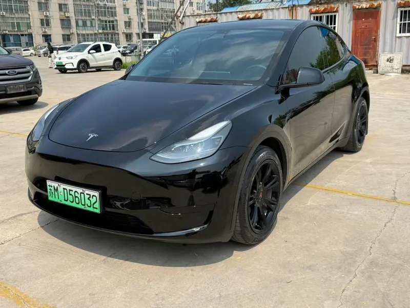 Tesla Model Y, 2022